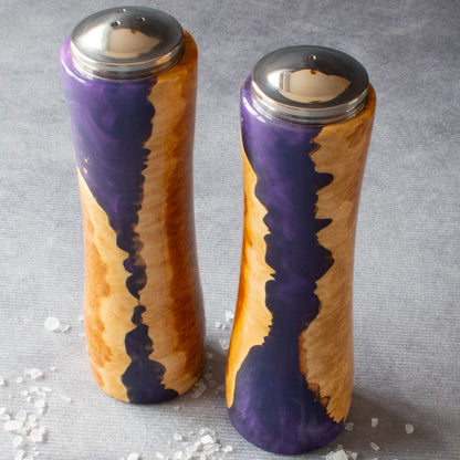 Salt & pepper shaker set in mallee burr & purple resin front view