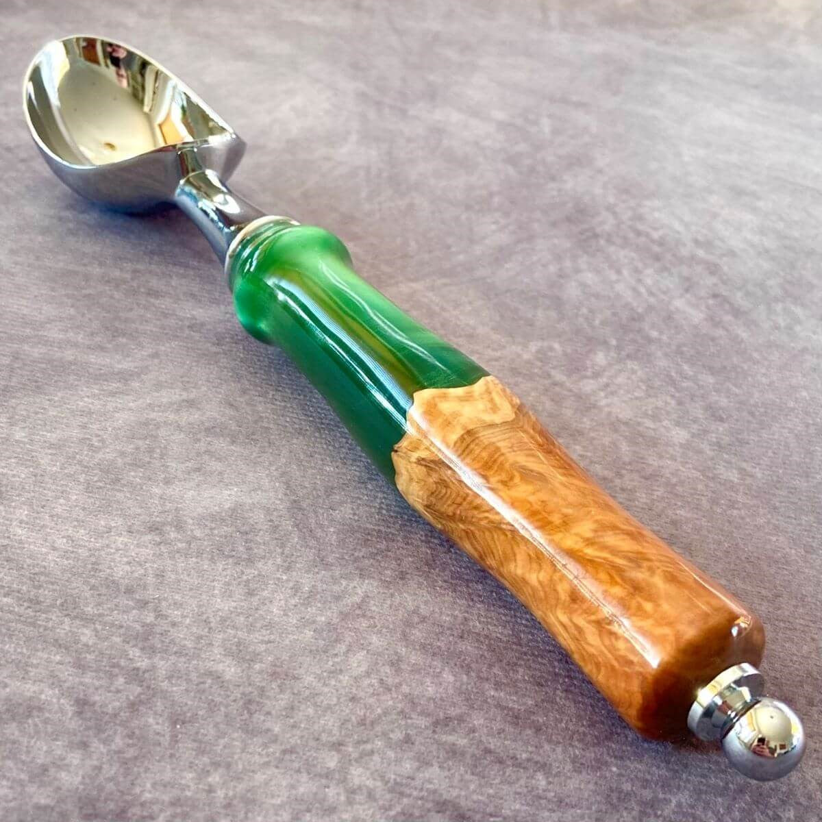 handmade green resin and burr wood ice cream scoop uk gifts
