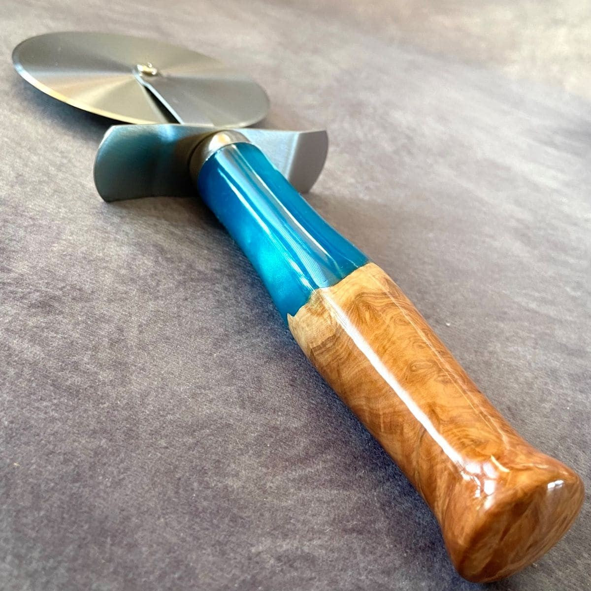 handmade turquoise resin and burr wood pizza cutter artisan gifts uk