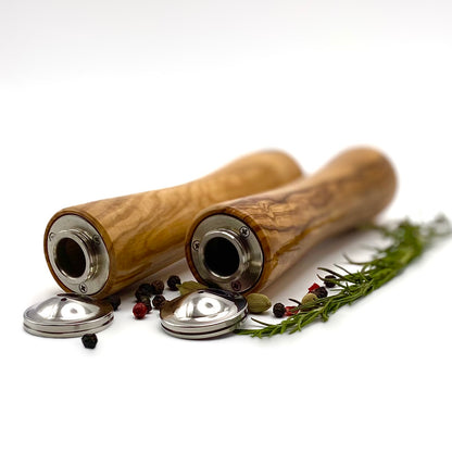 Salt & pepper shaker set in Mediterranean Olive wood (ref 103)