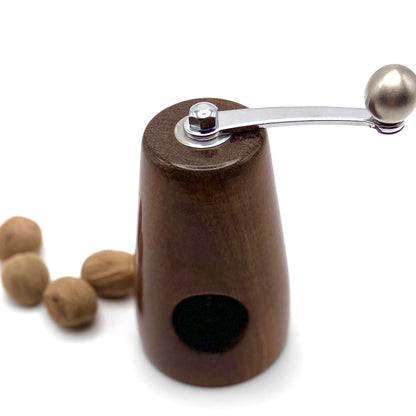 African Knobthorn nutmeg grinder (ref 108)