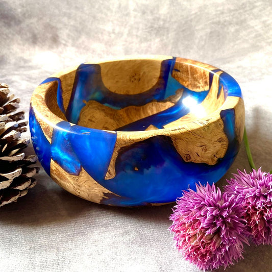 Cobalt blue bowl with mappa offcuts pictured with chive flowers