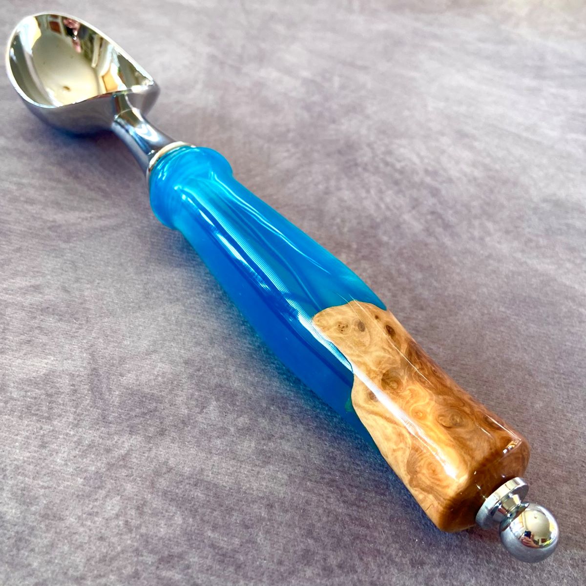 Mallee burr and turquoise resin ice cream scoop 