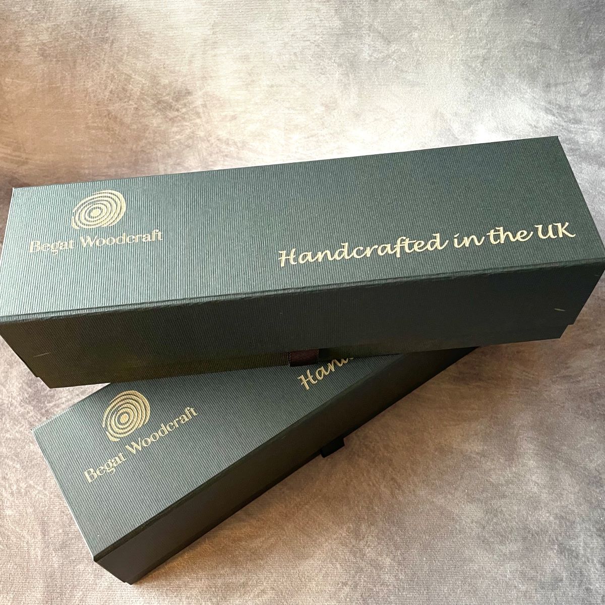 Magnetic gift box for pepper mill with laser engraving