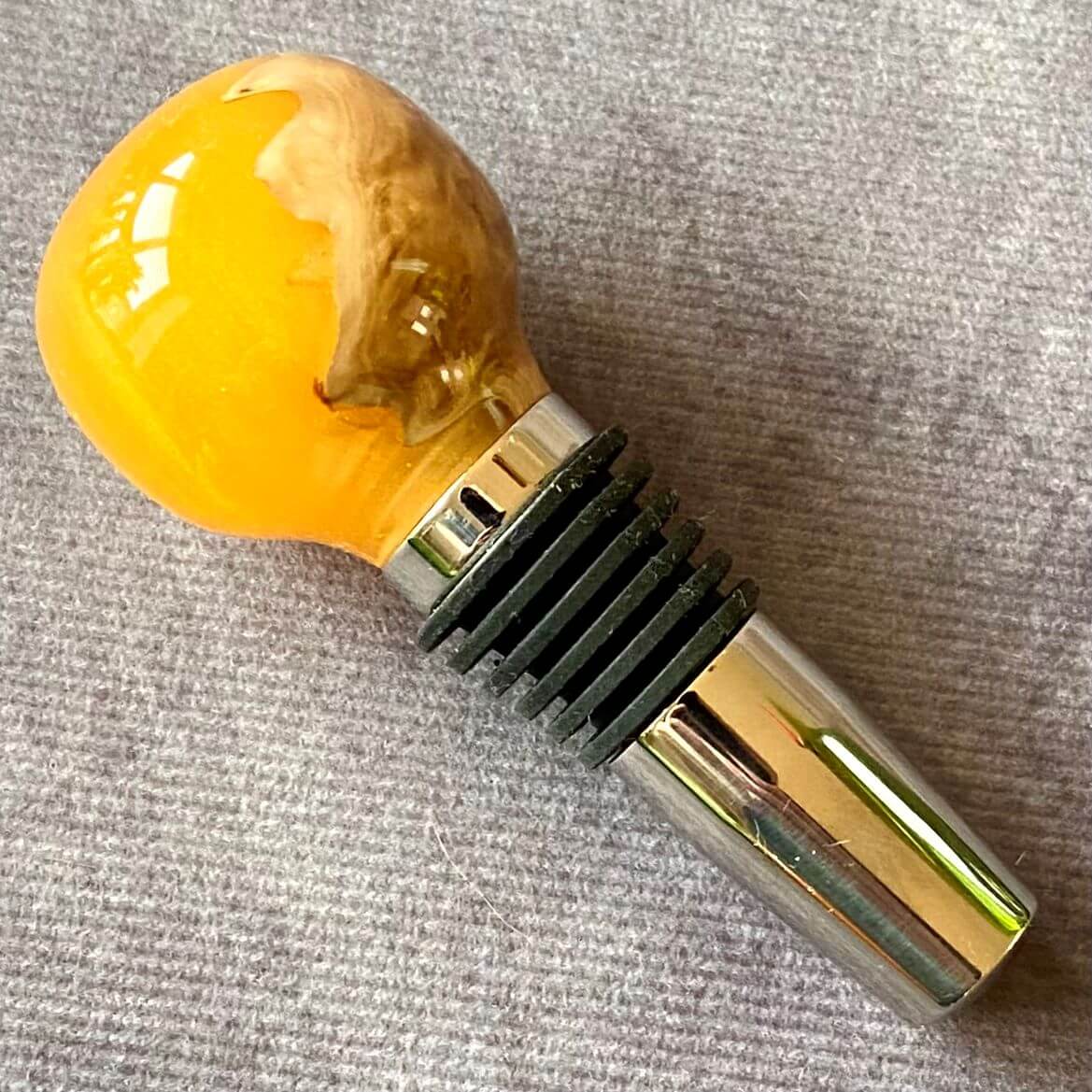 handmade gold resin and burr wine stopper