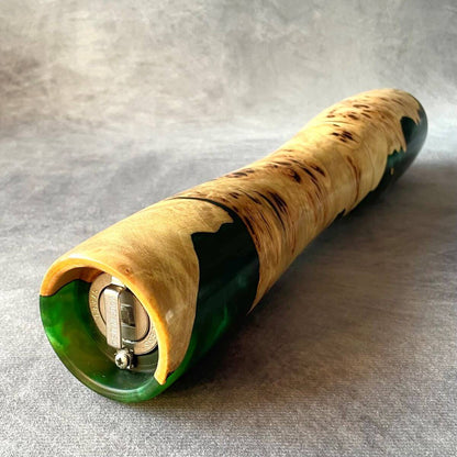 Handmade Mappa Burr and forest green resin pepper mill 300mm bottom view showing mechanism