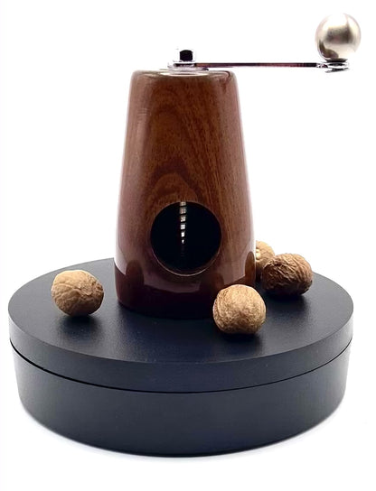 African Knobthorn nutmeg grinder (ref 108)